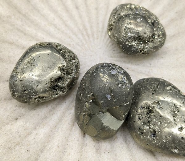 Pyrit geschliffen ca. 20-30 gr.